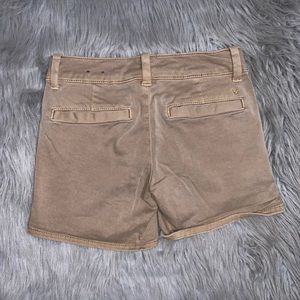 AE Súper Stretch Khaki Shorts Size 00